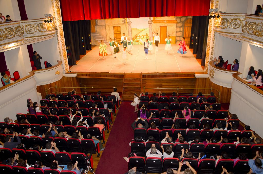 tendencias en escenografia para teatro